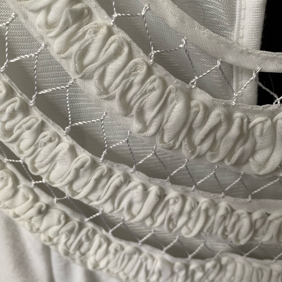 MAJORA White Balloon Top - Picture 2 of 5